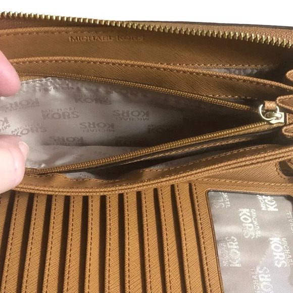 MICHAEL KORS MK British Tan XL Zip Around Continental Travel Clutch Wallet - Picture 6 of 10